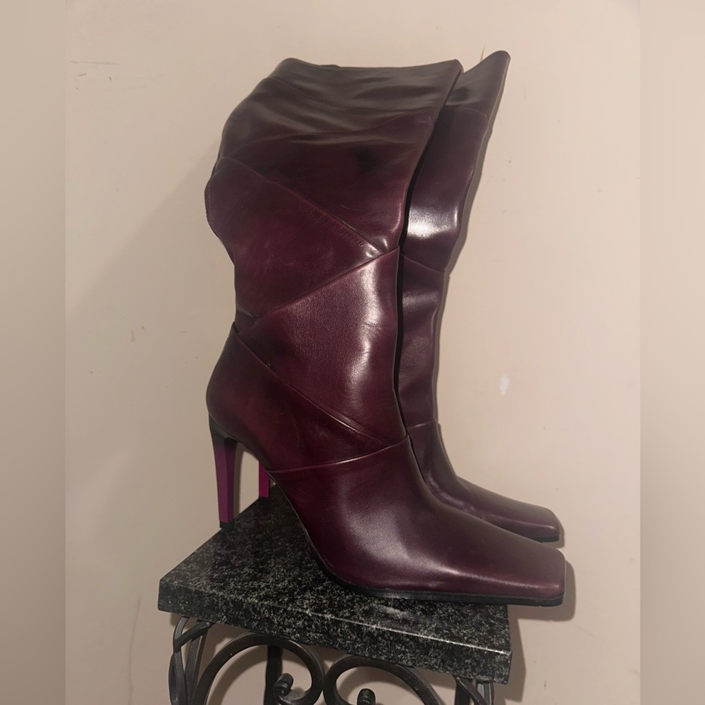 Chic Plum Heeled Boots for Women